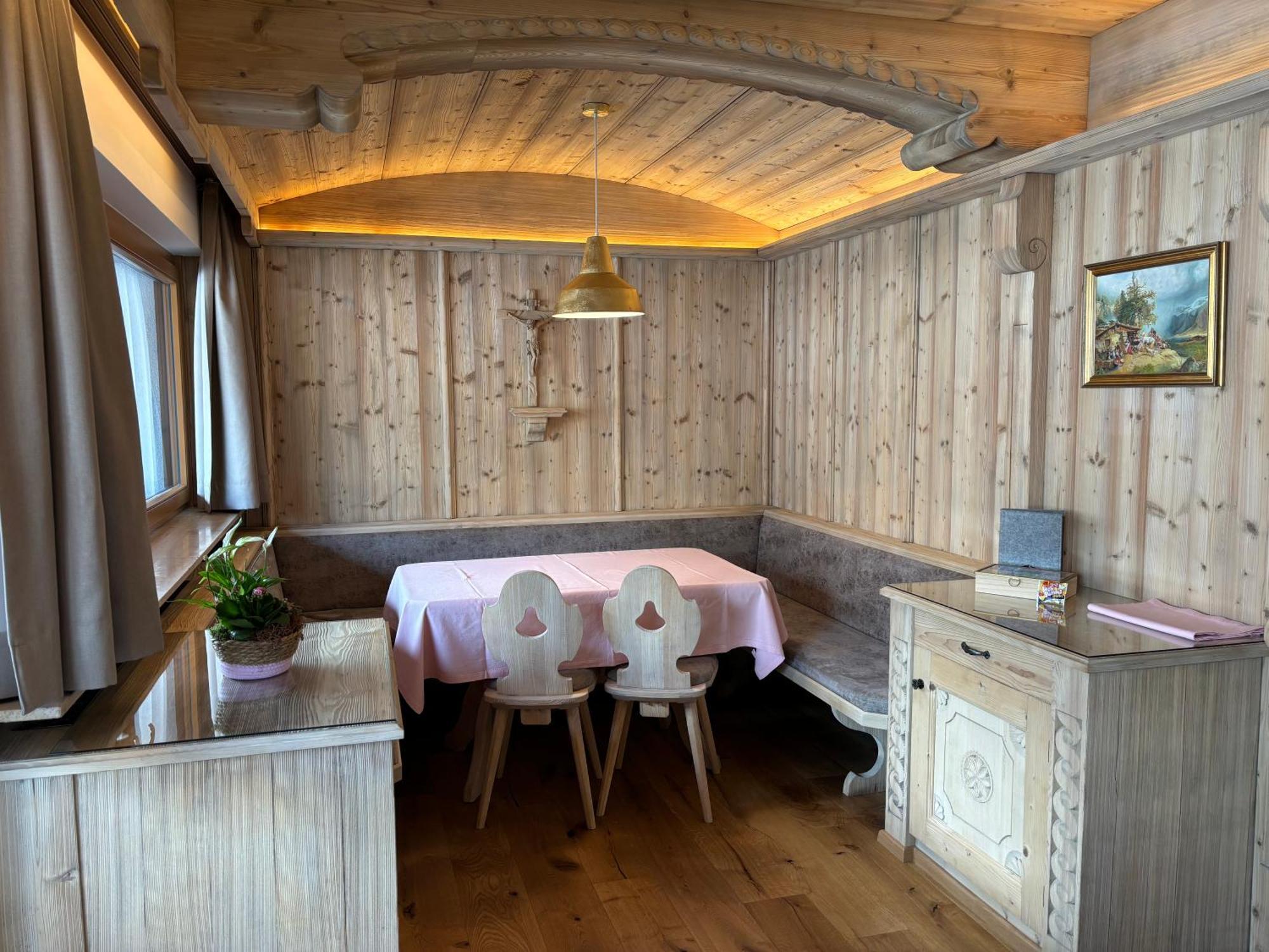Appartement Rosa St. Johann in Tirol Szoba fotó